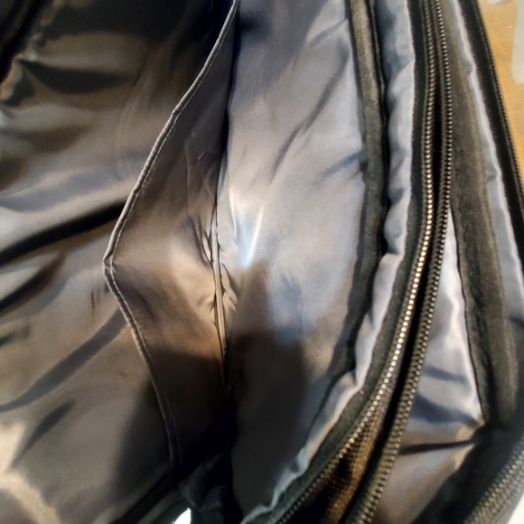 Wenger Swiss Gear  17" Laptop Bag / Case w Strap Black Nice Condition - Picture 10 of 14